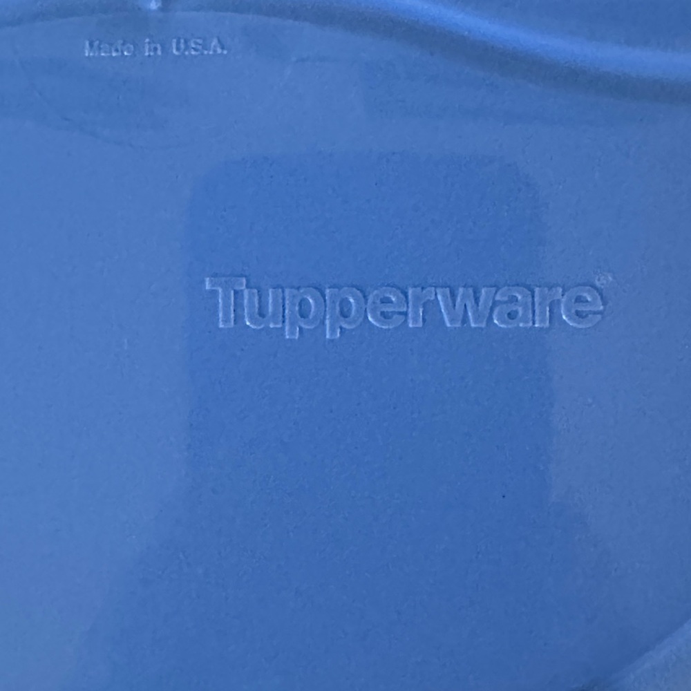 Tupperware Crystal Wave Divided Containers - Picture 8 of 9